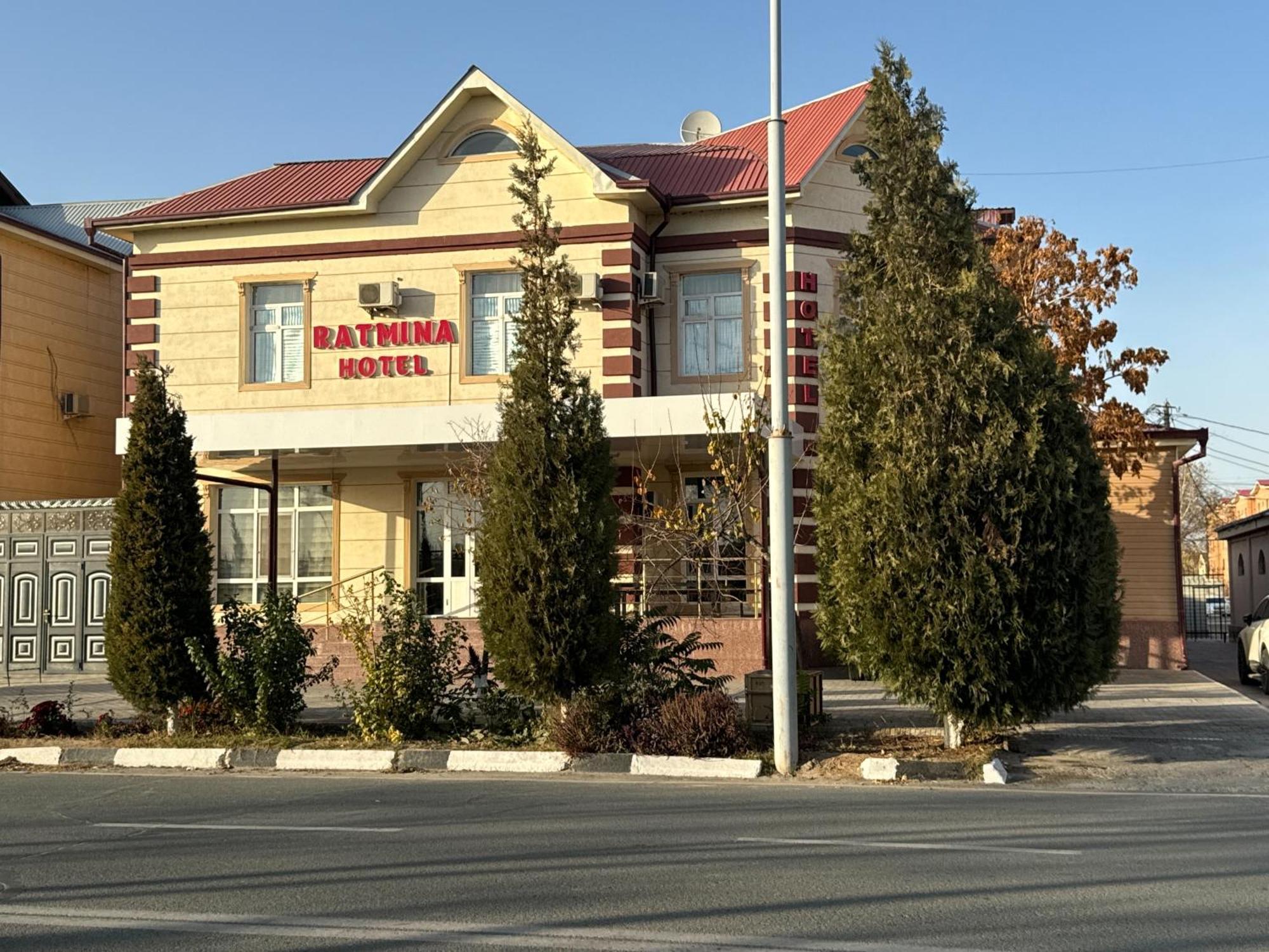 Ratmina Hotel Nukus Esterno foto