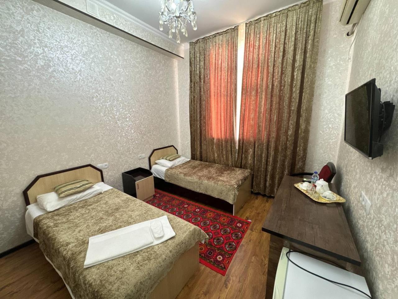 Ratmina Hotel Nukus Esterno foto